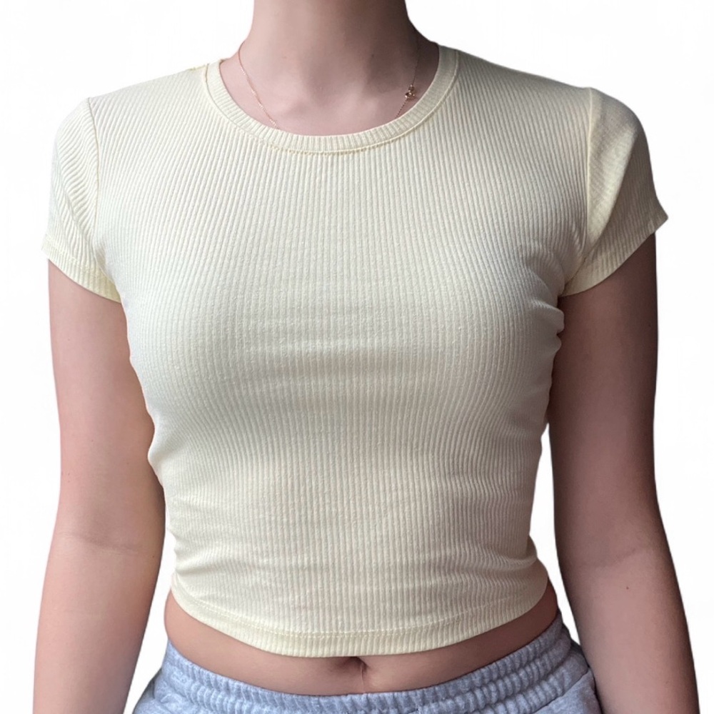Stylish Cream Ribbed Crop Top